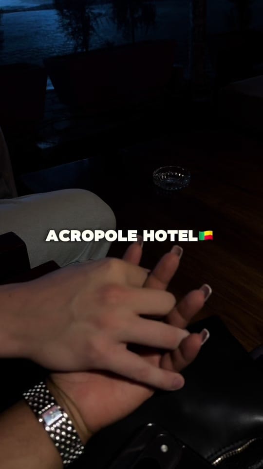 Post 8 by Ayélé.D on TikTok (video)