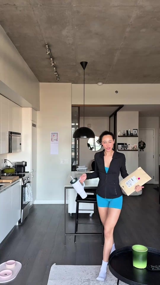 Post 6 by Jada on TikTok (video)