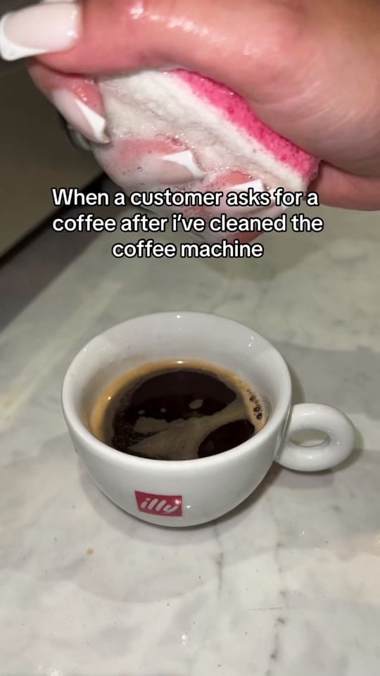 Post 8 by SaporesLounge on TikTok (video)