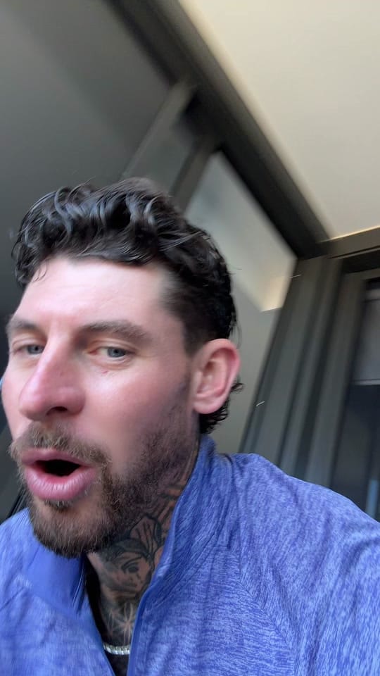 Post 1 by SAM on TikTok (video)