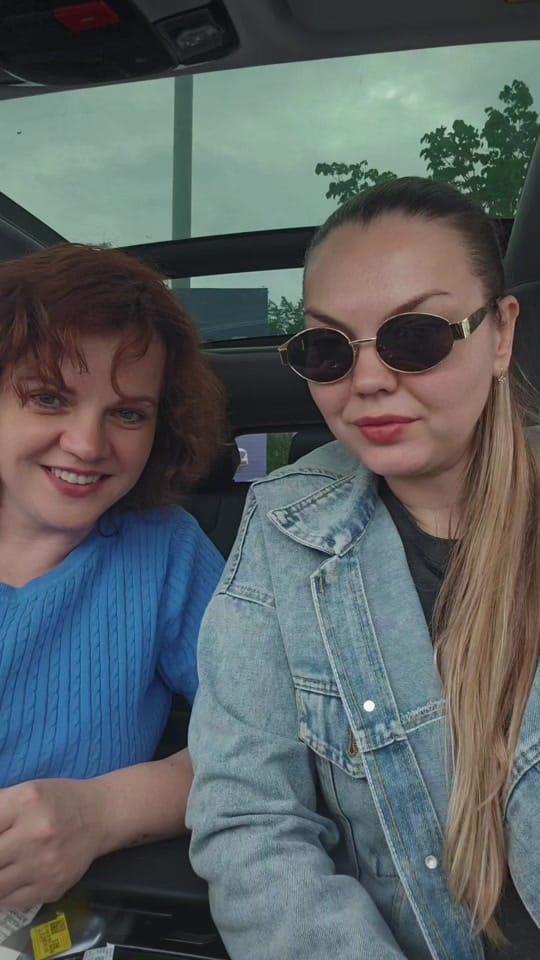 Post 6 by Katrinka Tik on TikTok (video)