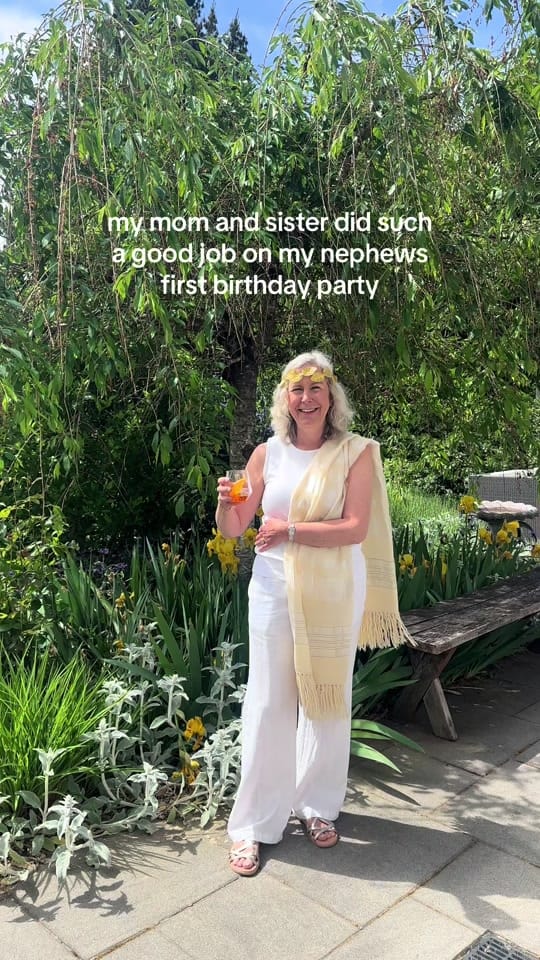 Post 3 by Evelyn’s Parties on TikTok (video)