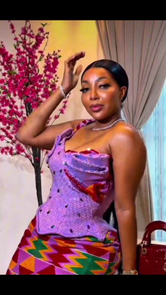 Post 1 by Mighty Kente on TikTok (video)