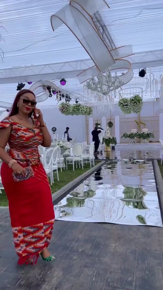 Post 10 by Mighty Kente on TikTok (video)