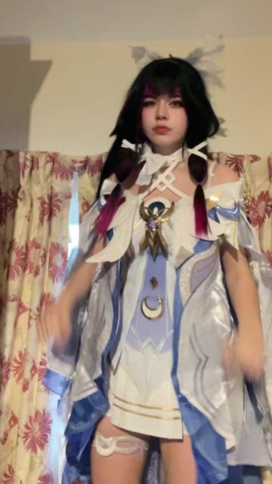 Post 6 by zenni on TikTok (video)