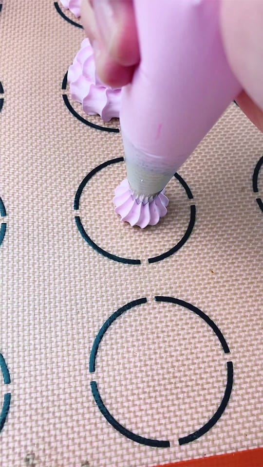 Post 8 by PamelaCakePlanner on TikTok (video)