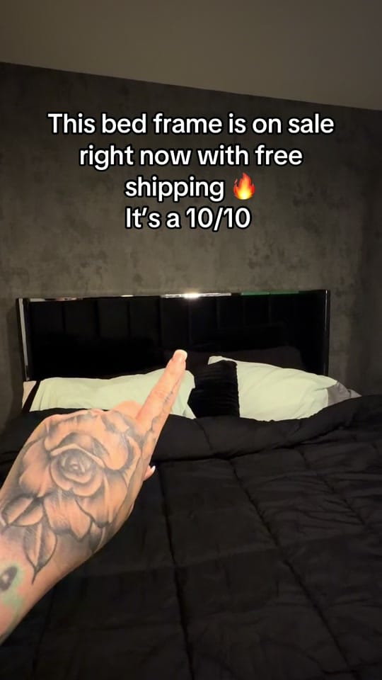 Post 2 by Tupacs.Nosering on TikTok (video)