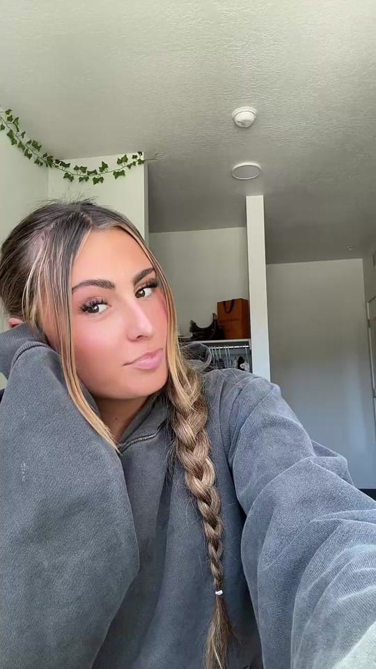 Post 1 by Savvy🪽 on TikTok (video)