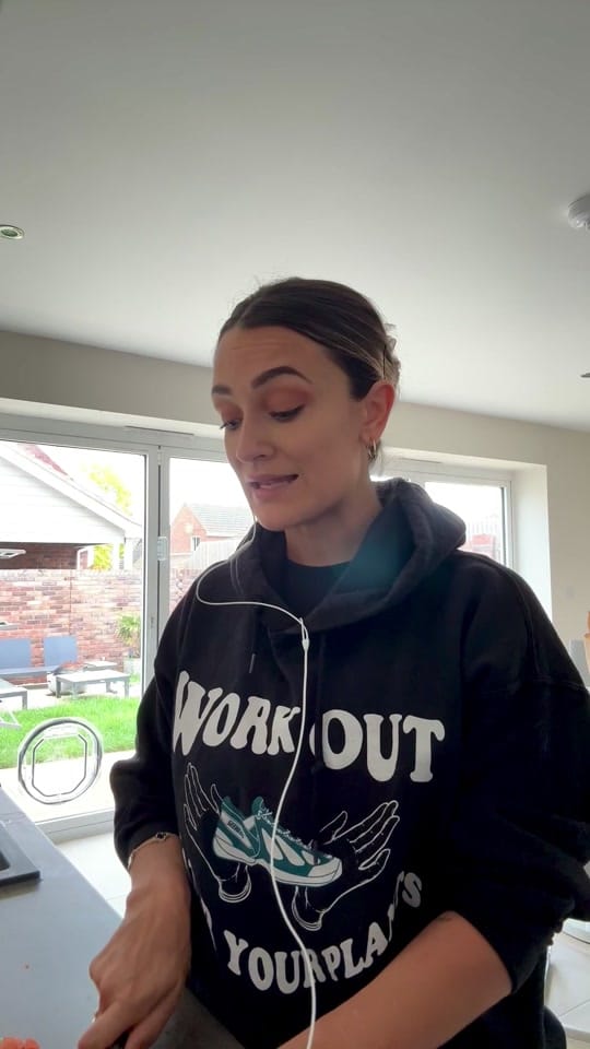 Post 3 by Georgia Box on TikTok (video)