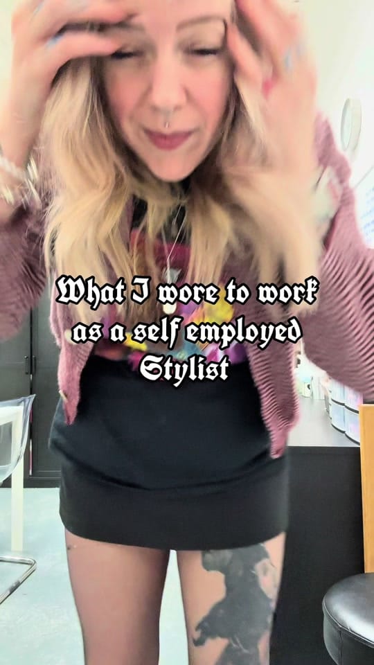 Post 8 by Sophie | blonde specialist on TikTok (video)