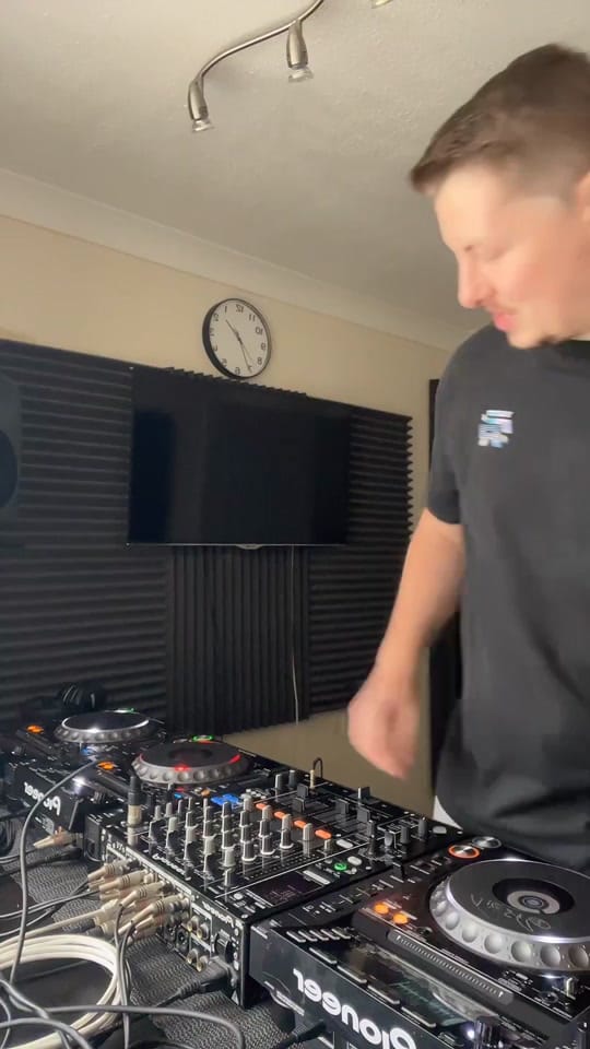 Post 10 by REEWIL on TikTok (video)