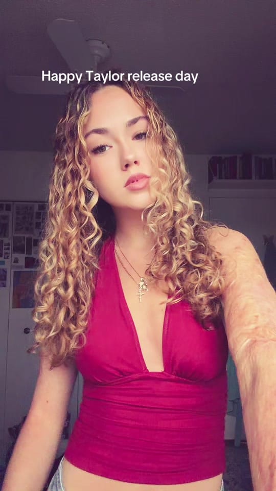 Post 3 by emma on TikTok (video)