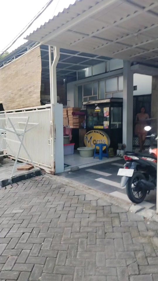 Post 8 by Tari " Donat Kentang Moms" on TikTok (video)