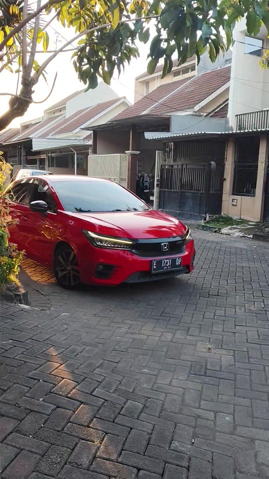 Post 1 by Tari " Donat Kentang Moms" on TikTok (video)