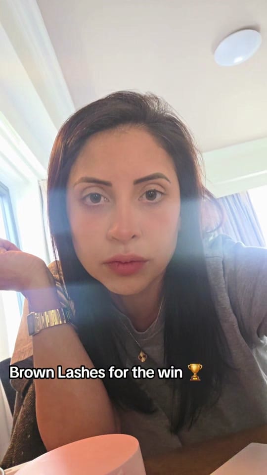 Post 4 by Tlashez Queen Reviewer 👸 on TikTok (video)