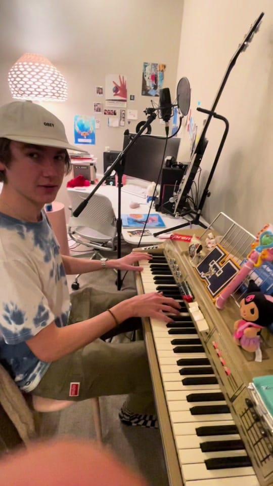 Post 5 by cherry ferrari on TikTok (video)