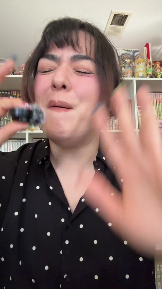 Post 4 by Laura Neuzeth on TikTok (video)