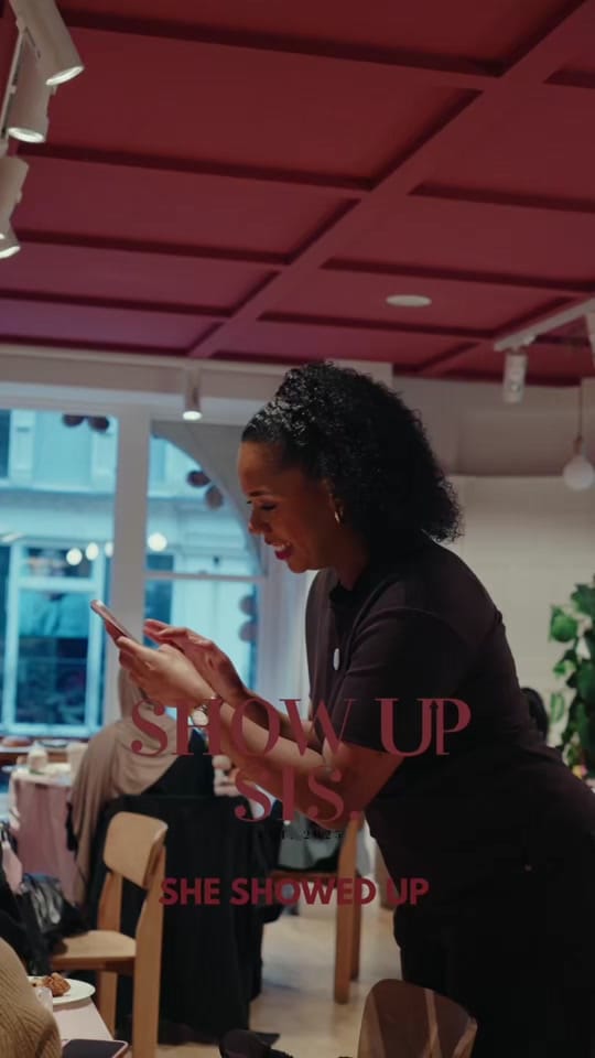 Post 10 by showupsis on TikTok (video)