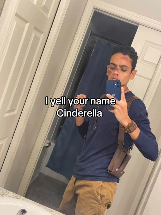 Post 4 by Hector on TikTok (video)