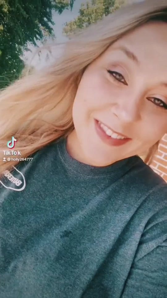 Post 2 by Holly Wood 🩵 on TikTok (video)
