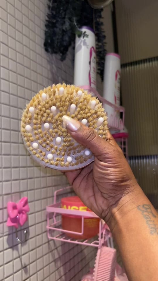 Post 5 by Misha | Content Creator ᥫ᭡ on TikTok (video)