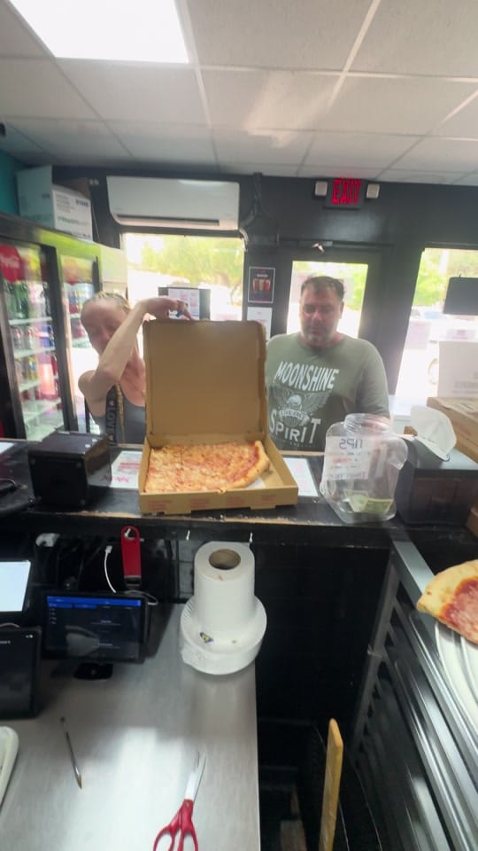 Post 4 by jojosnystylepizza on TikTok (video)