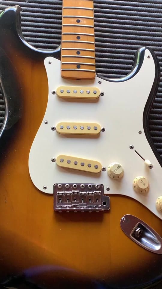Post 2 by DHE Guitars on TikTok (video)