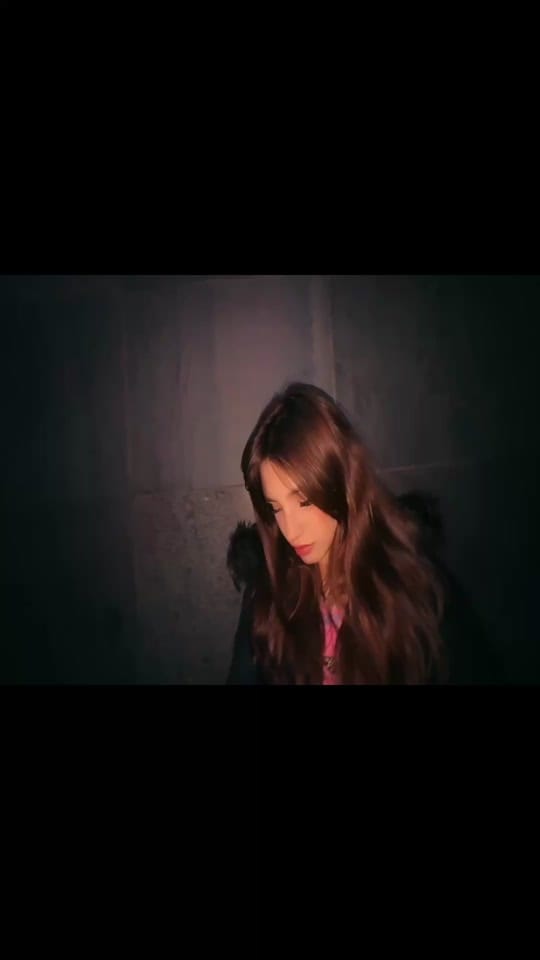 Post 4 by Lana on TikTok (video)