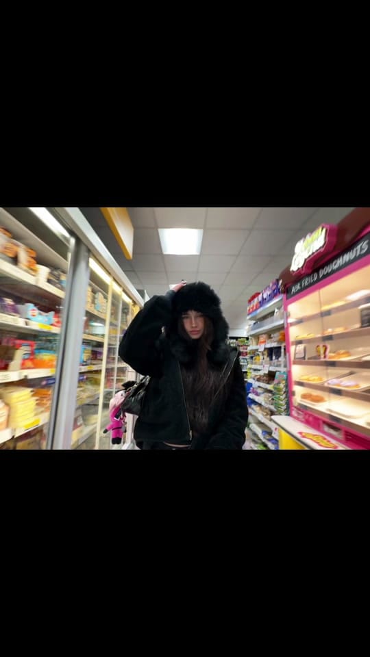 Post 8 by Lana on TikTok (video)