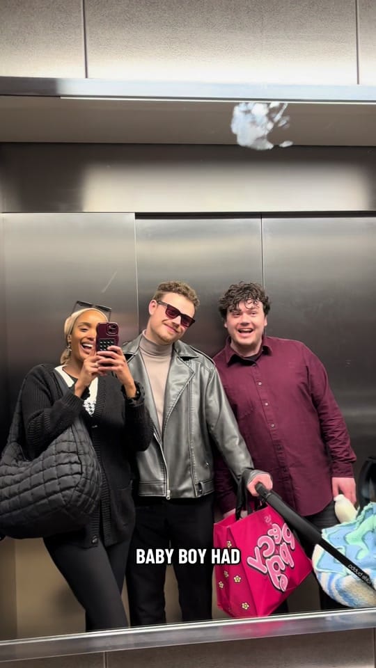 Post 2 by Ladan ♡ on TikTok (video)
