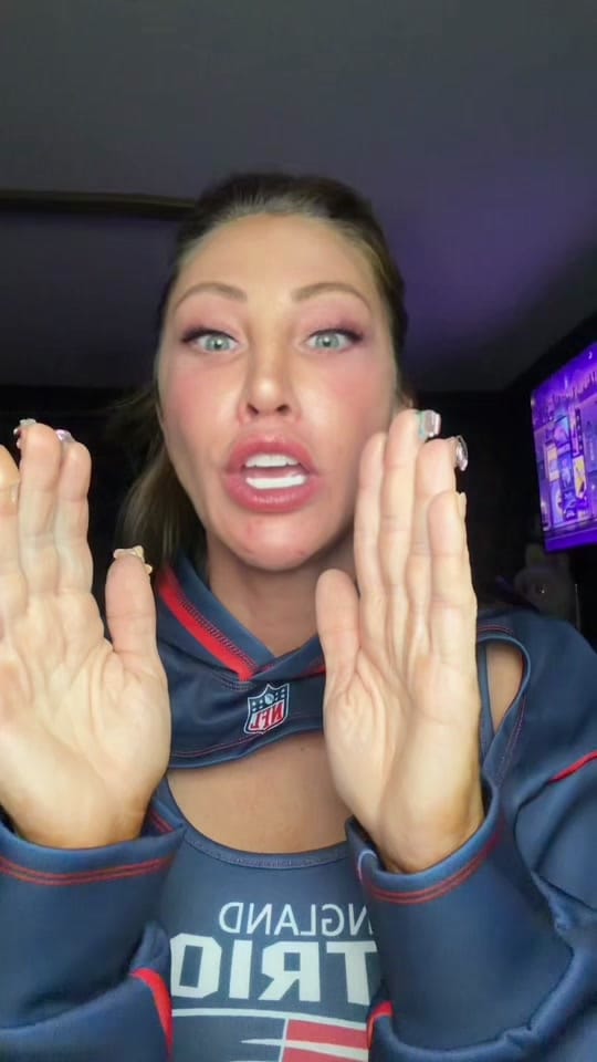 Post 3 by The Strada Family on TikTok (video)
