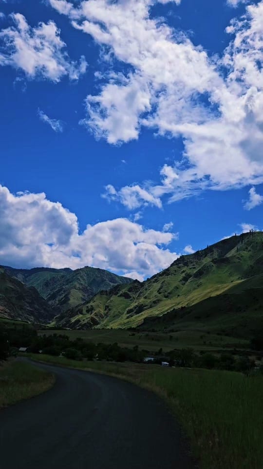 Post 1 by L on TikTok (video)
