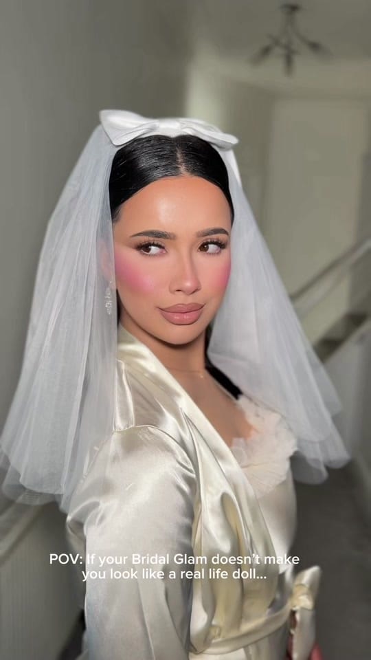 Post 6 by makeupby.iram_ on TikTok (video)