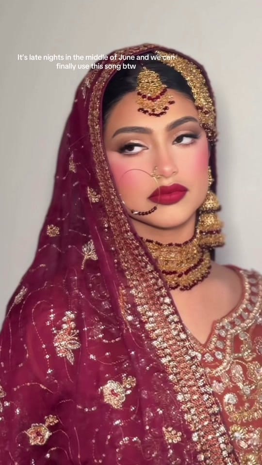 Post 1 by makeupby.iram_ on TikTok (video)