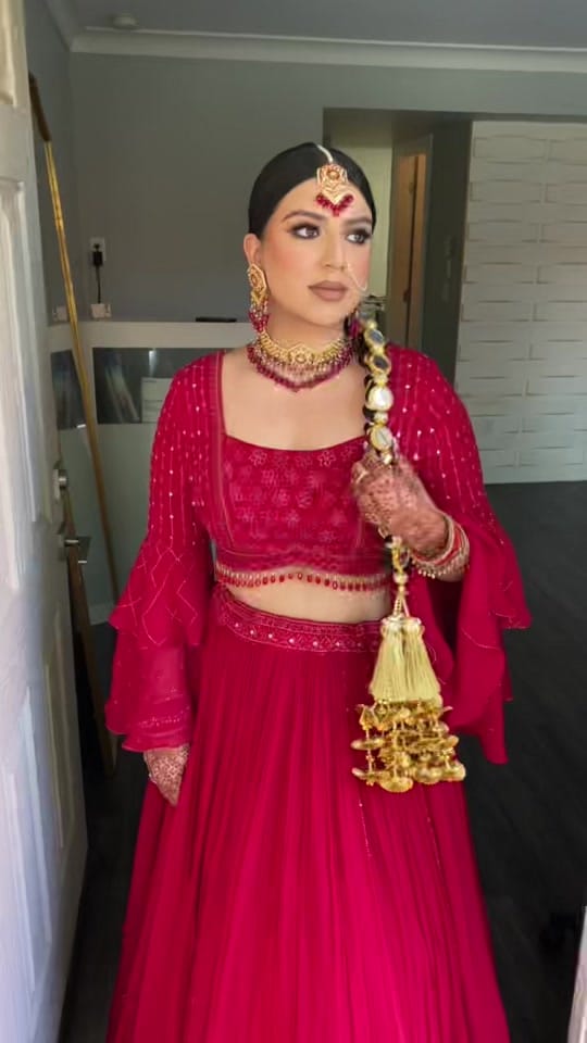 Post 10 by Makeupbyrinku on TikTok (video)