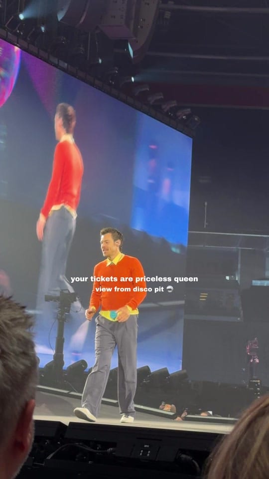 Post 6 by Kris & Nelie on TikTok (video)