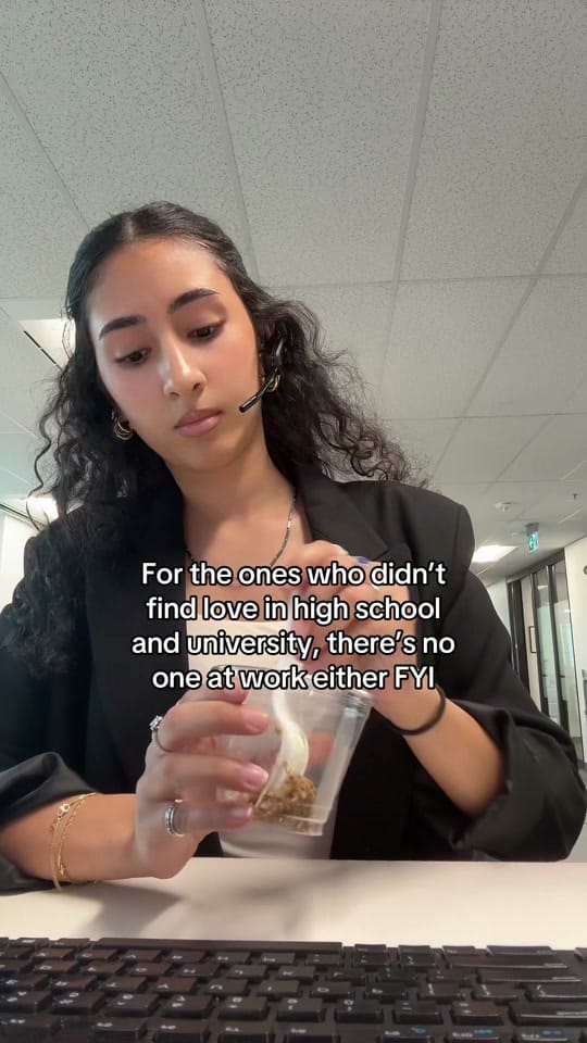 Post 9 by Yasmin on TikTok (video)