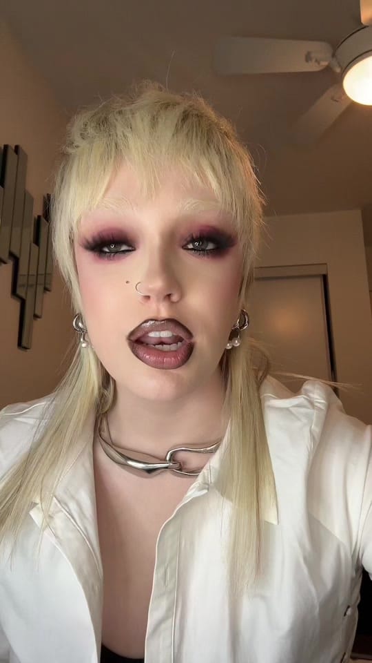 Post 10 by Kendrafrenchmakeup on TikTok (video)