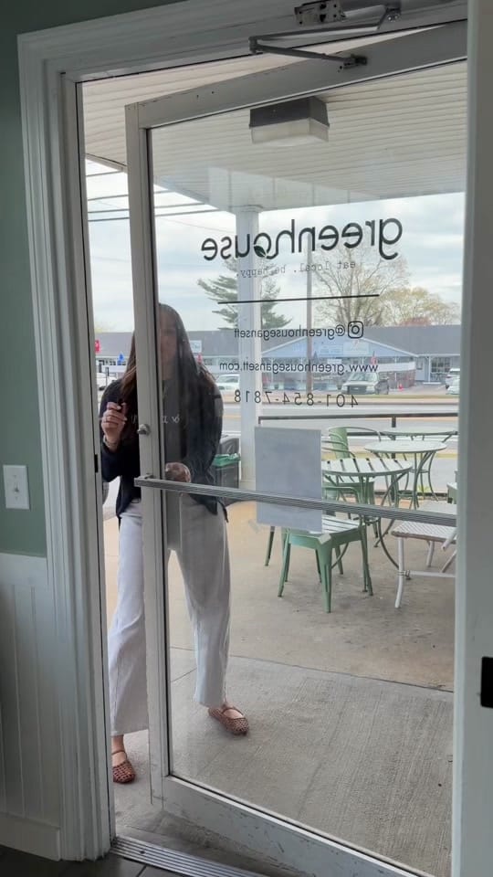 Post 7 by greenhouse salads & bowls on TikTok (video)
