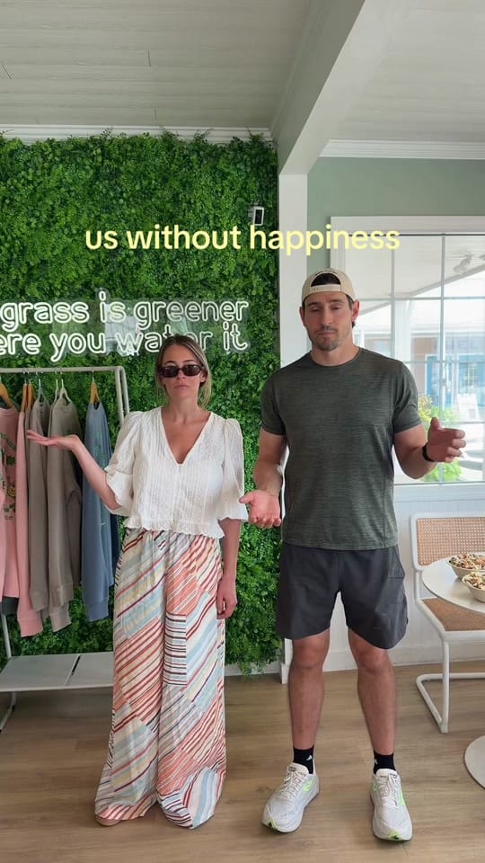 Post 2 by greenhouse salads & bowls on TikTok (video)