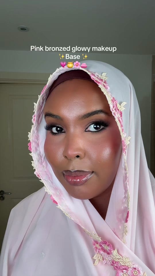 Post 8 by Khadija Qalanjo ✨🫧🎀 on TikTok (video)