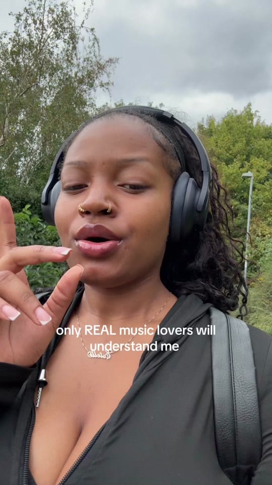 Post 10 by STELZ ☆ on TikTok (video)