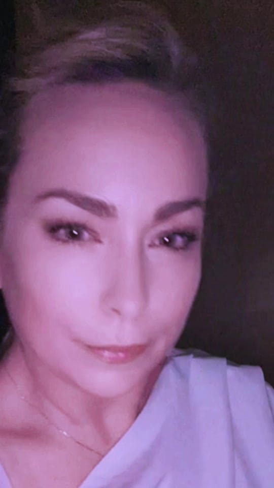 Post 2 by Elizabeth influencer + content on TikTok (video)