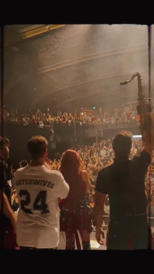 Post 1 by MisterWives on TikTok (video)