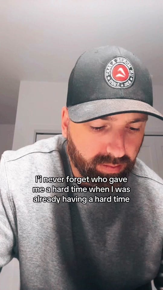 Post 2 by JEENICK GAB 🌊 on TikTok (video)