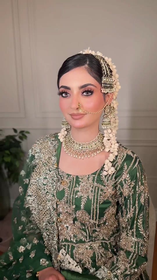 Post 3 by Makeup Artist Brampton - Parry on TikTok (video)