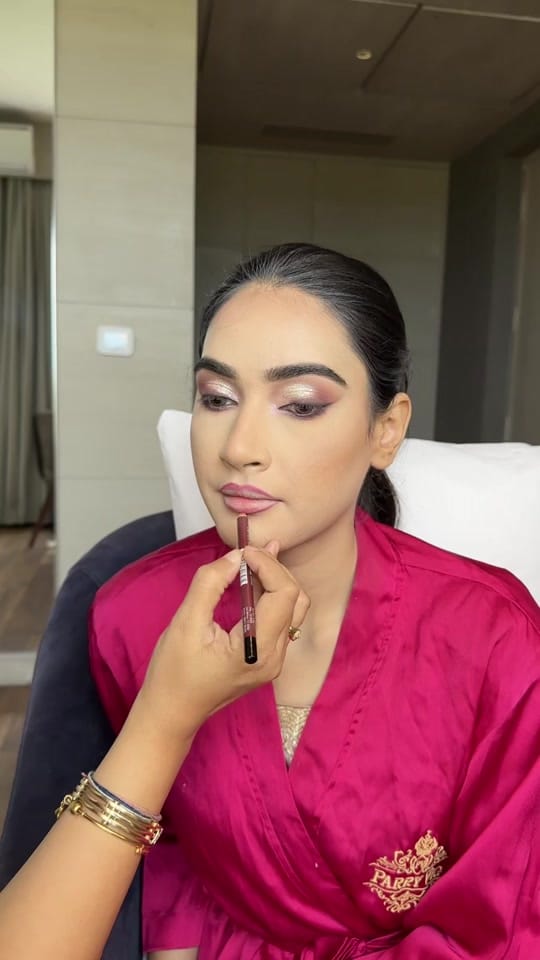 Post 7 by Makeup Artist Brampton - Parry on TikTok (video)
