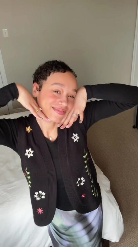 Post 8 by Islah on TikTok (video)