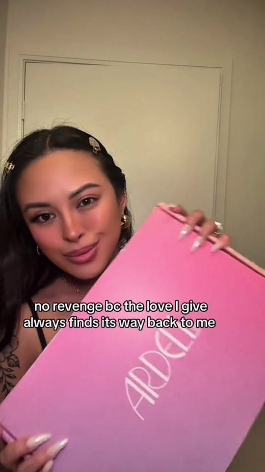 Post 2 by LIZ ANNE KASH 🧸 on TikTok (video)