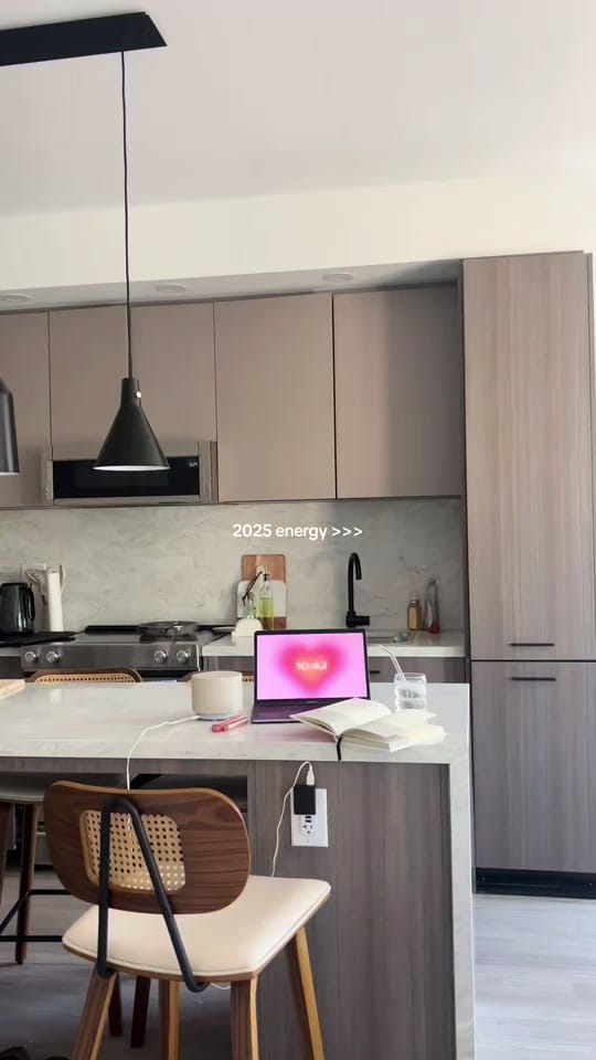 Post 10 by ericalaurin on TikTok (video)